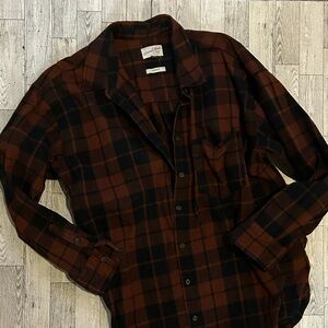 Universal Thread oversized Brown & Black Plaid Button-Down Shirt size XL